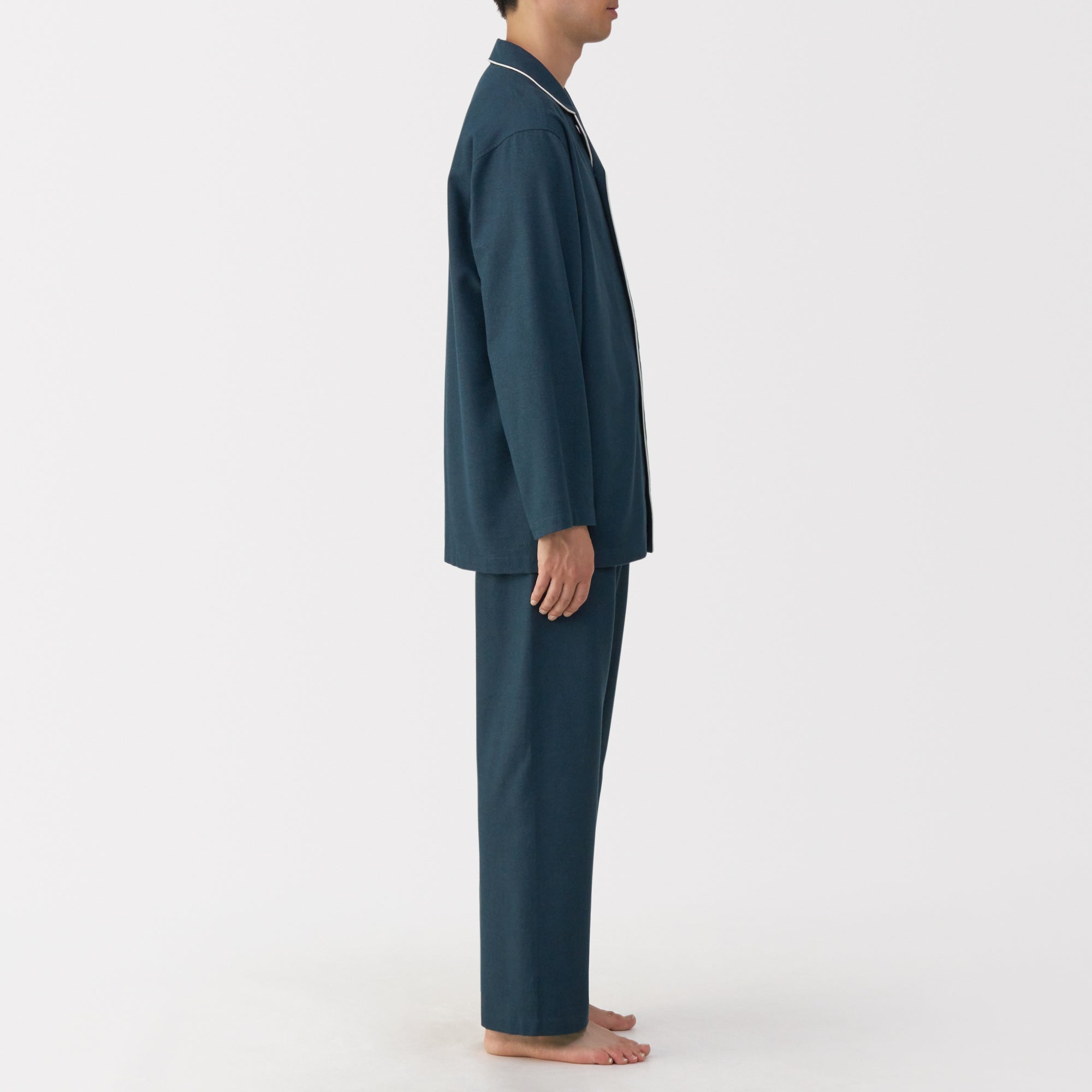 Side Seamless Flannel Pajamas - Image 5