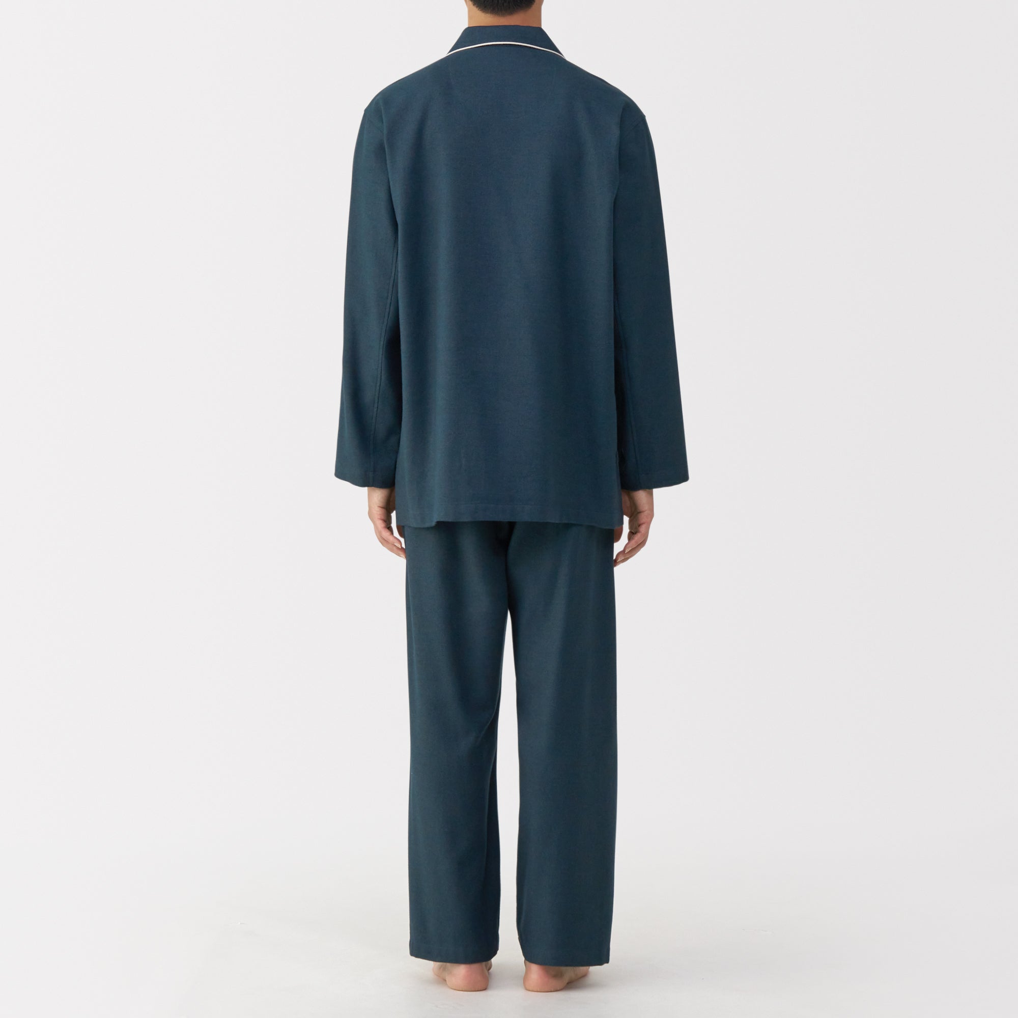 Side Seamless Flannel Pajamas - Image 6