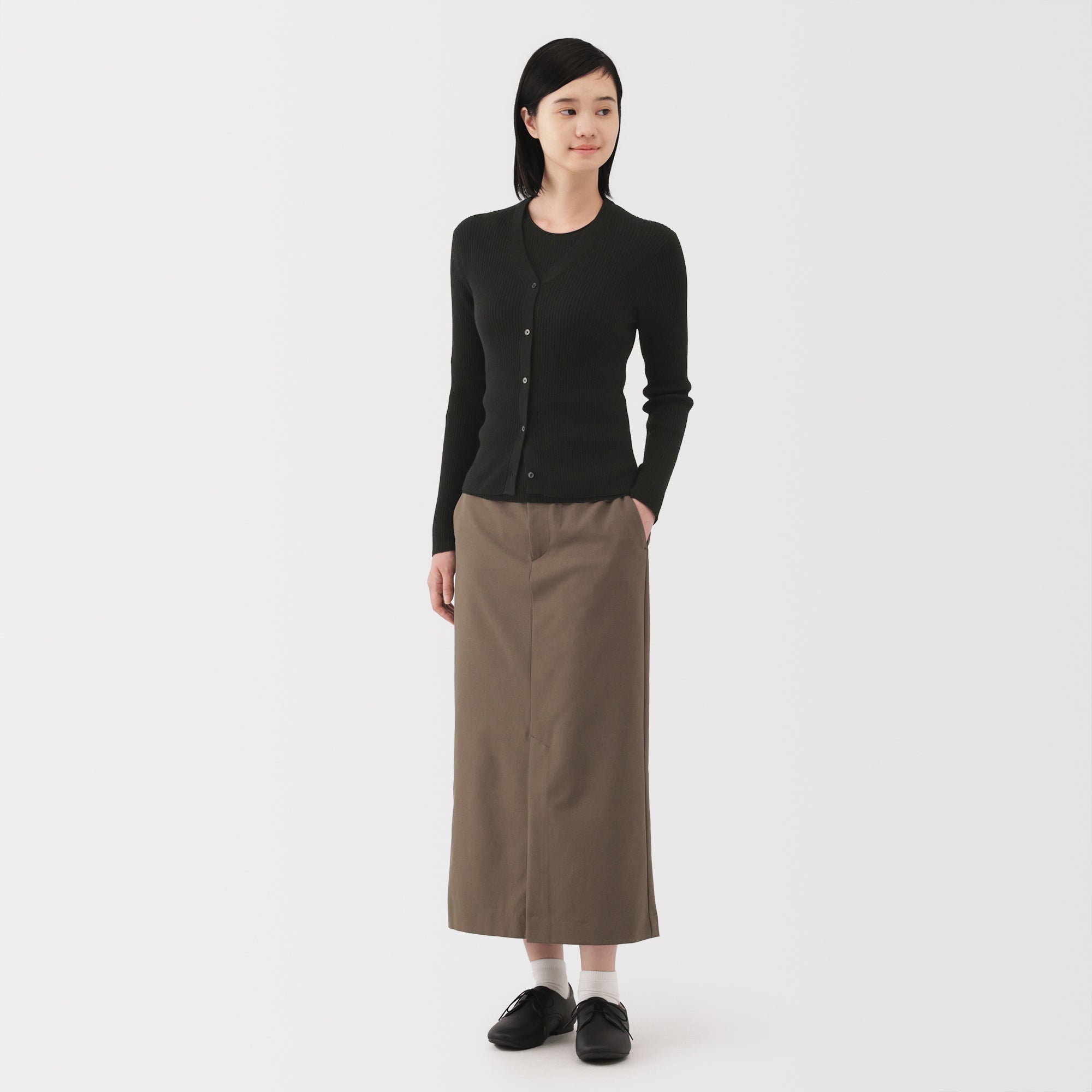 Lyocell Blend V-Neck Cardigan - Image 18