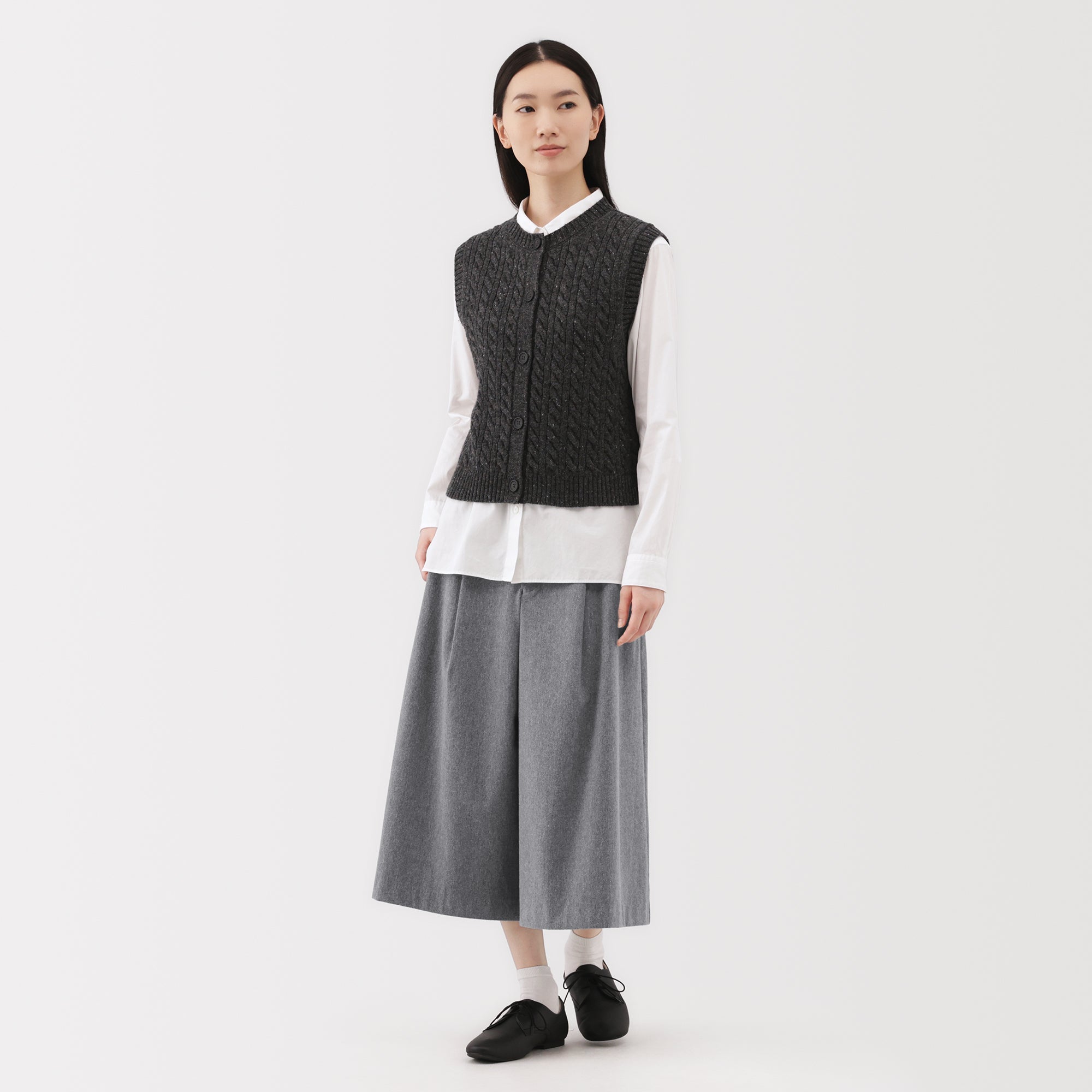 Brushed Cropped Pants - Image 13