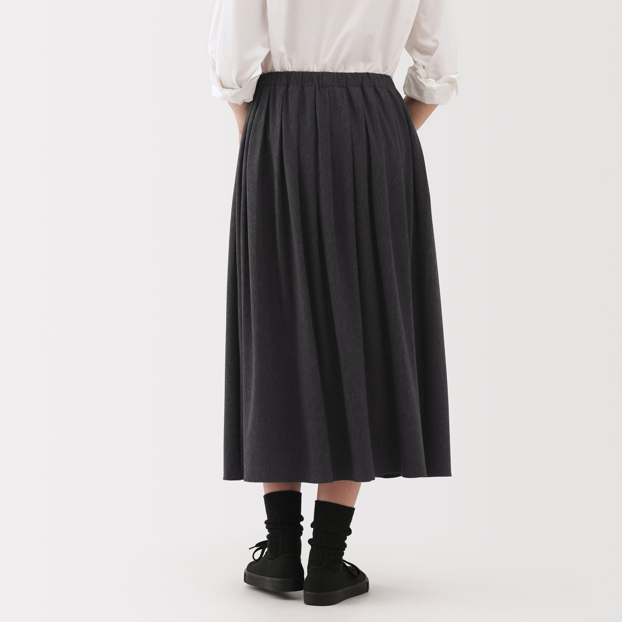 Labo Jersey Pleated Skirt - Image 15