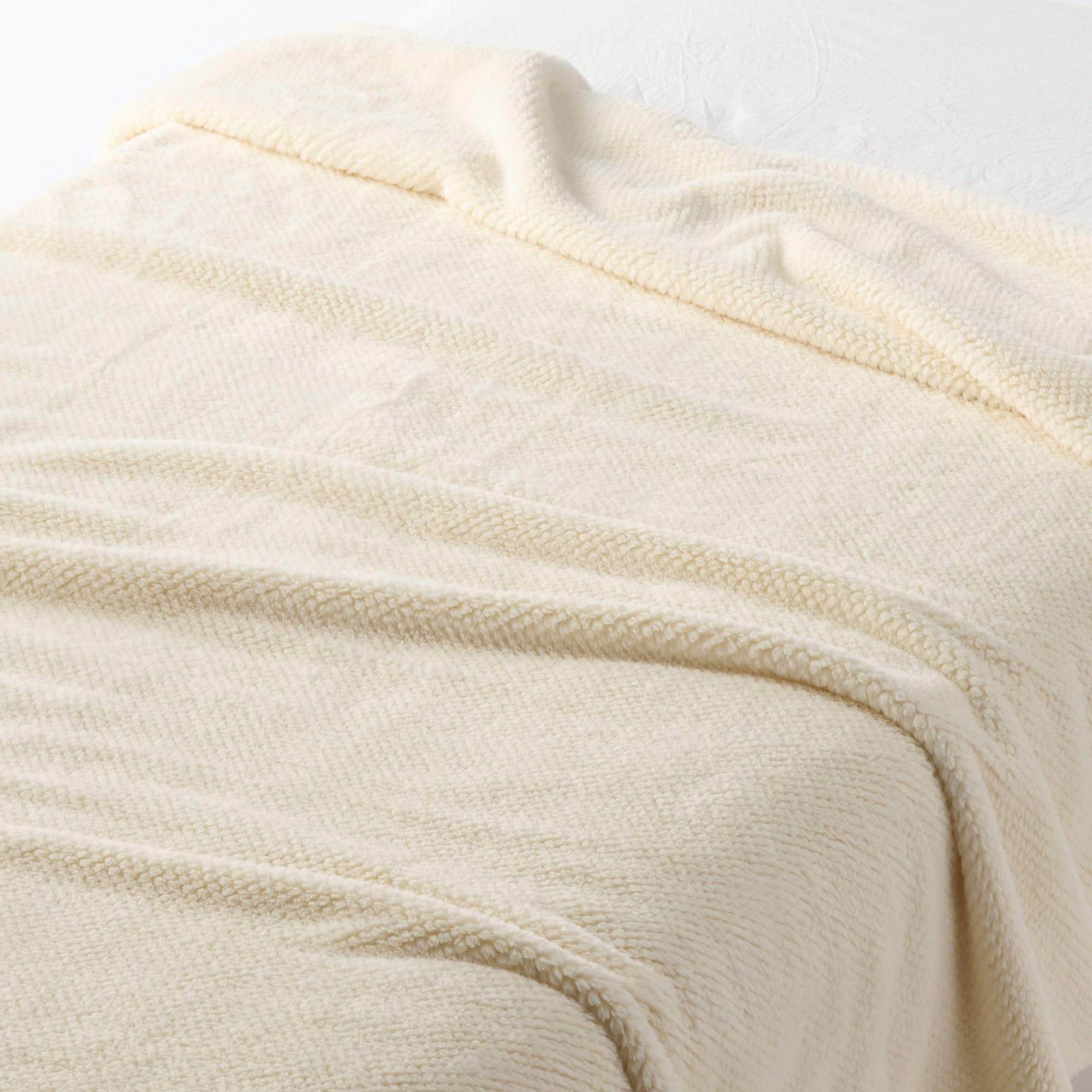 Recycled Polyester Warm Thin Blanket - Single - Image 7