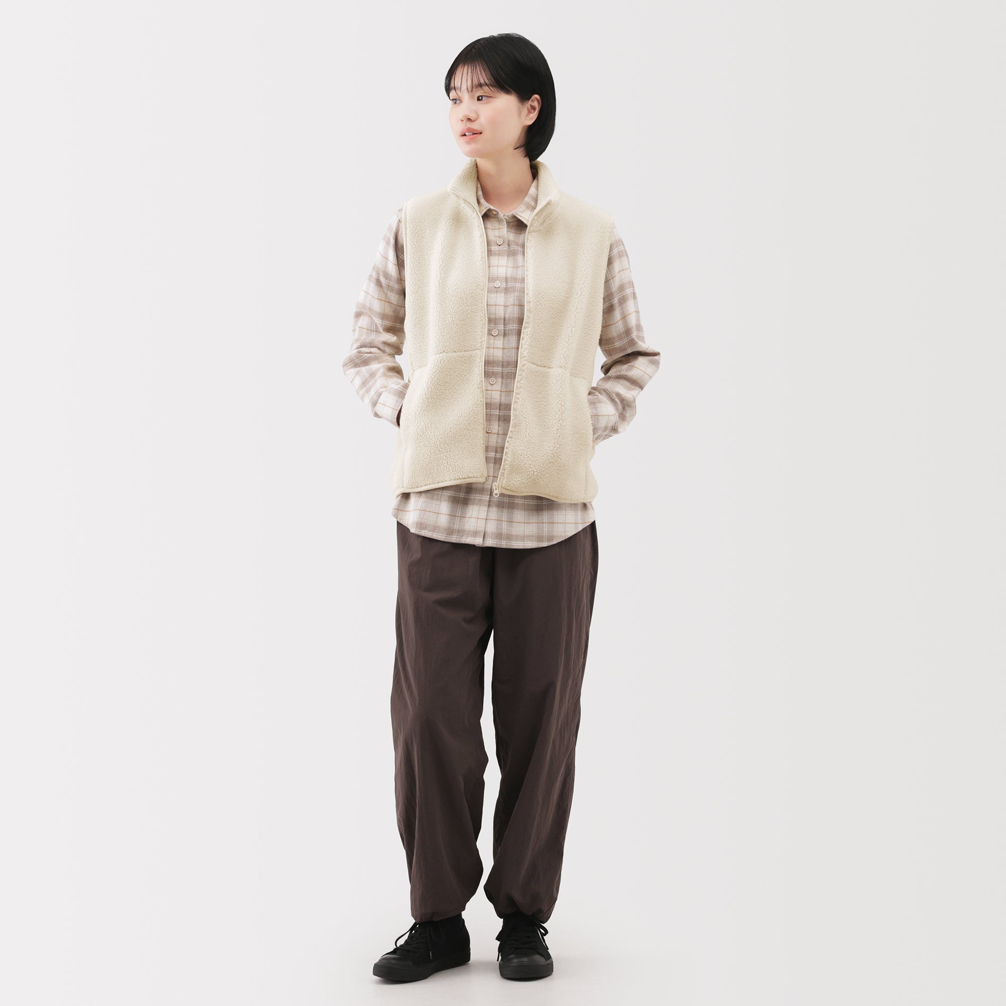 Boa Fleece Vest - Image 12
