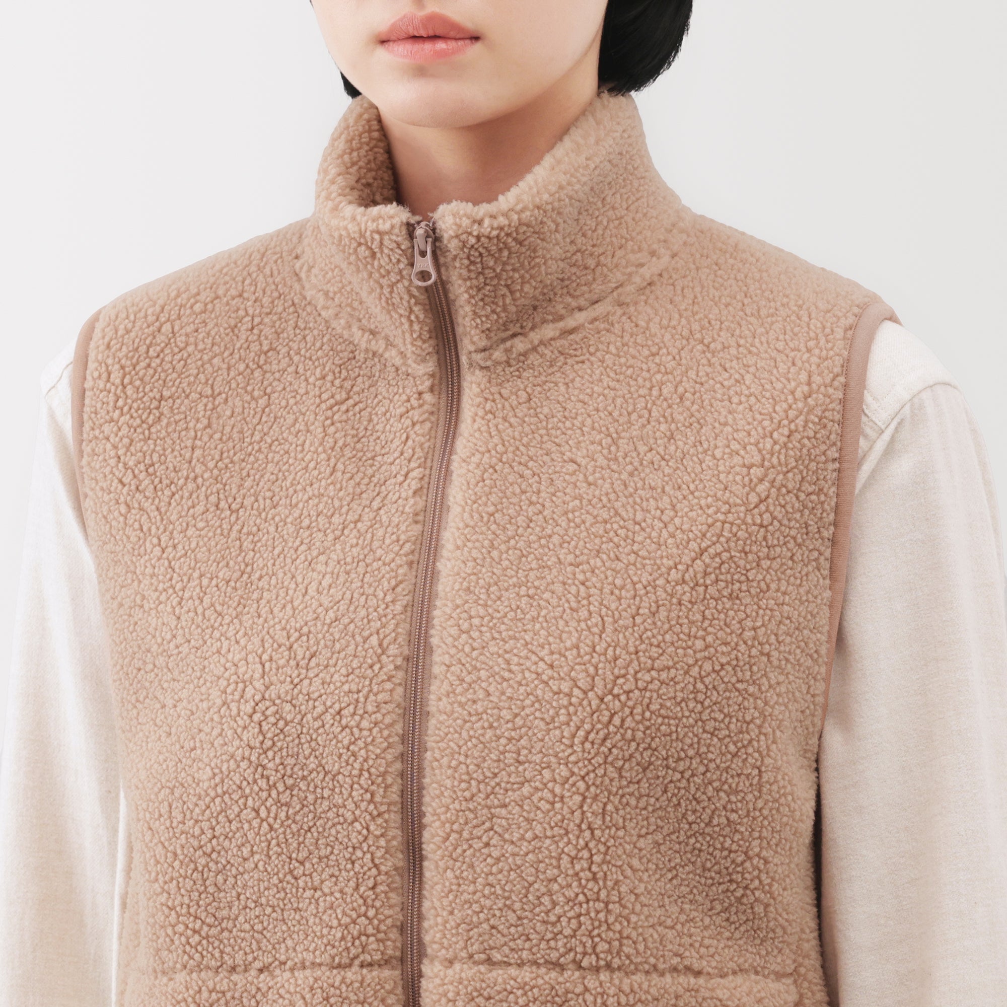 Boa Fleece Vest - Image 31