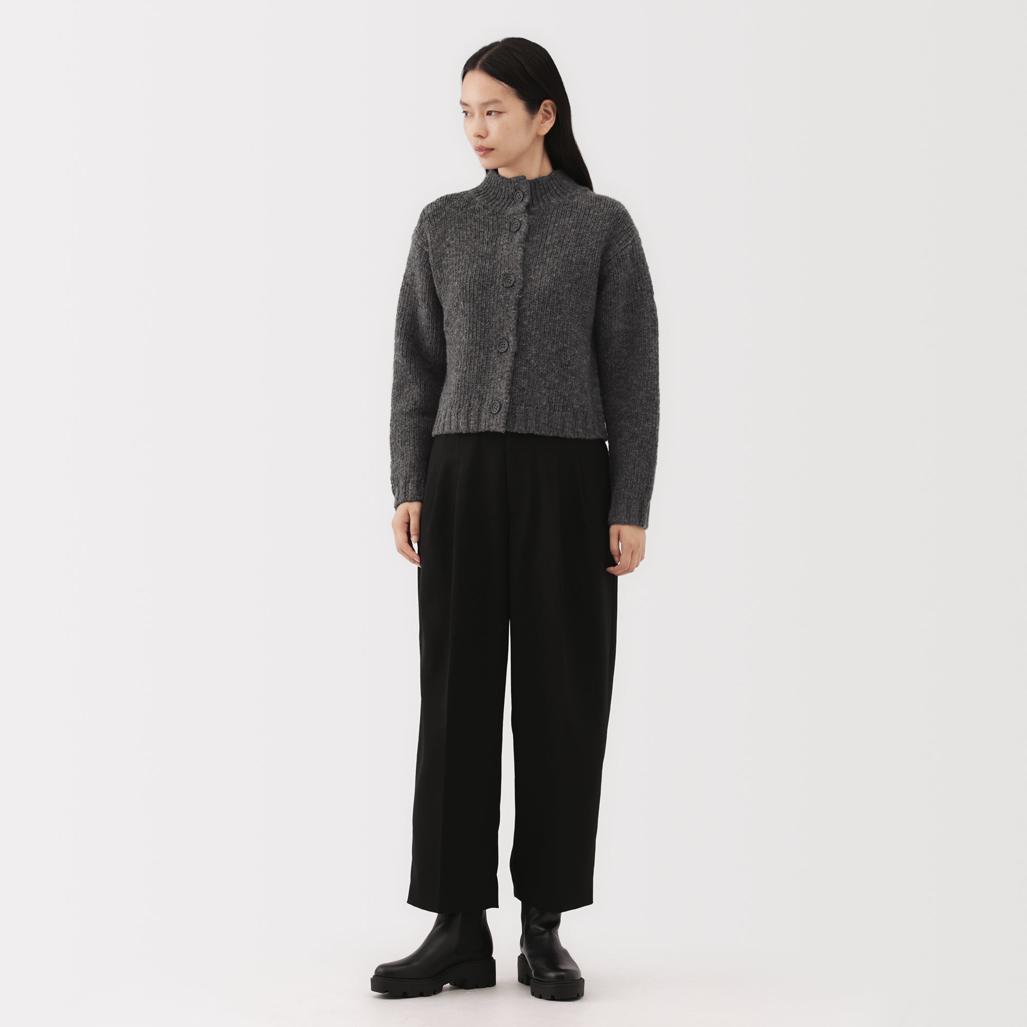 Labo Merino Wool Low-Gauge Cardigan - Image 3