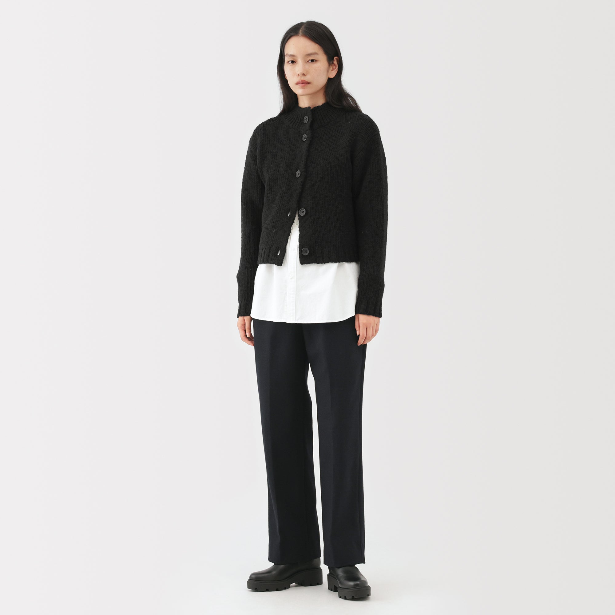 Labo Merino Wool Low-Gauge Cardigan - Image 9