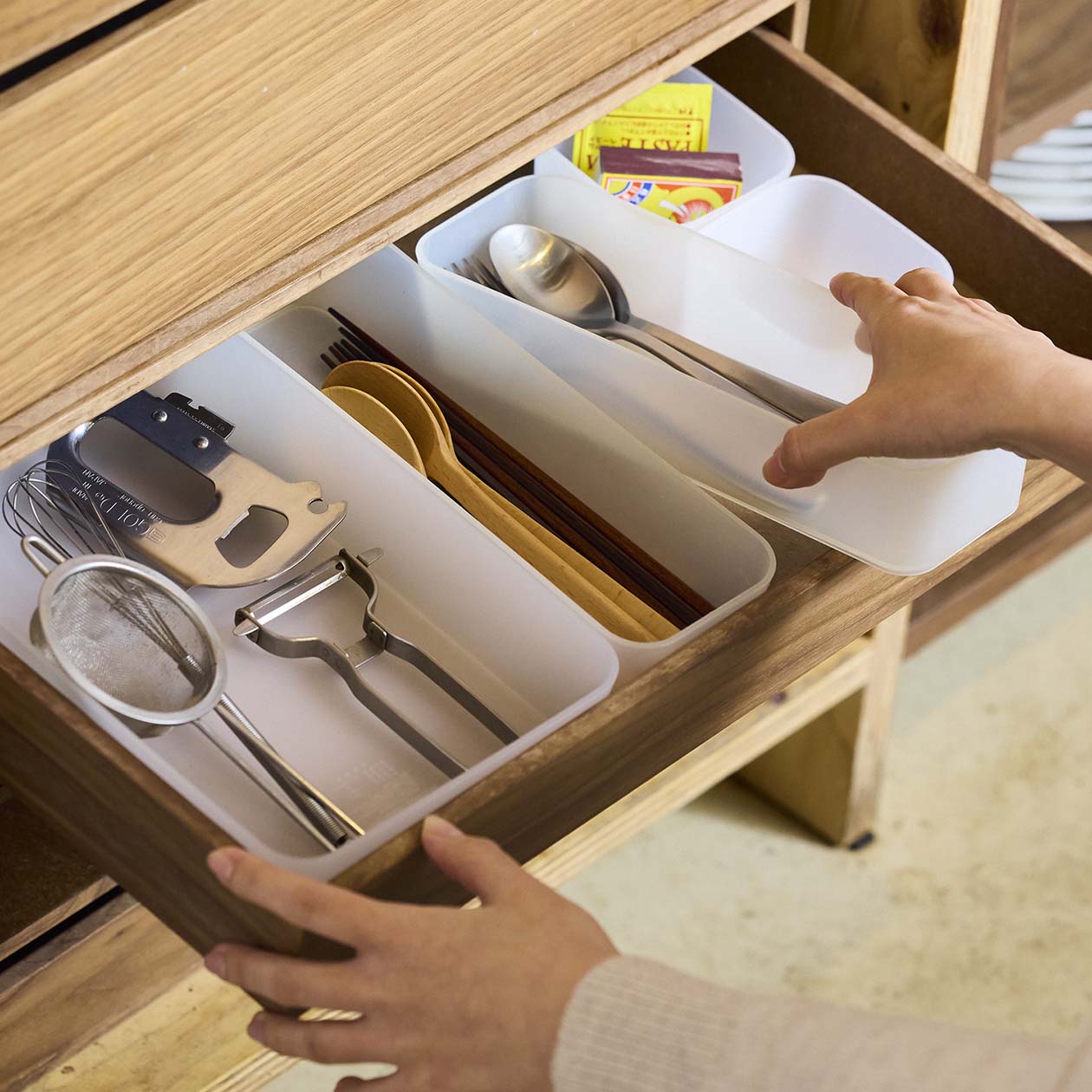 Polypropylene Organizer Box 2 (W3.3 x D10 x H2) - Image 8