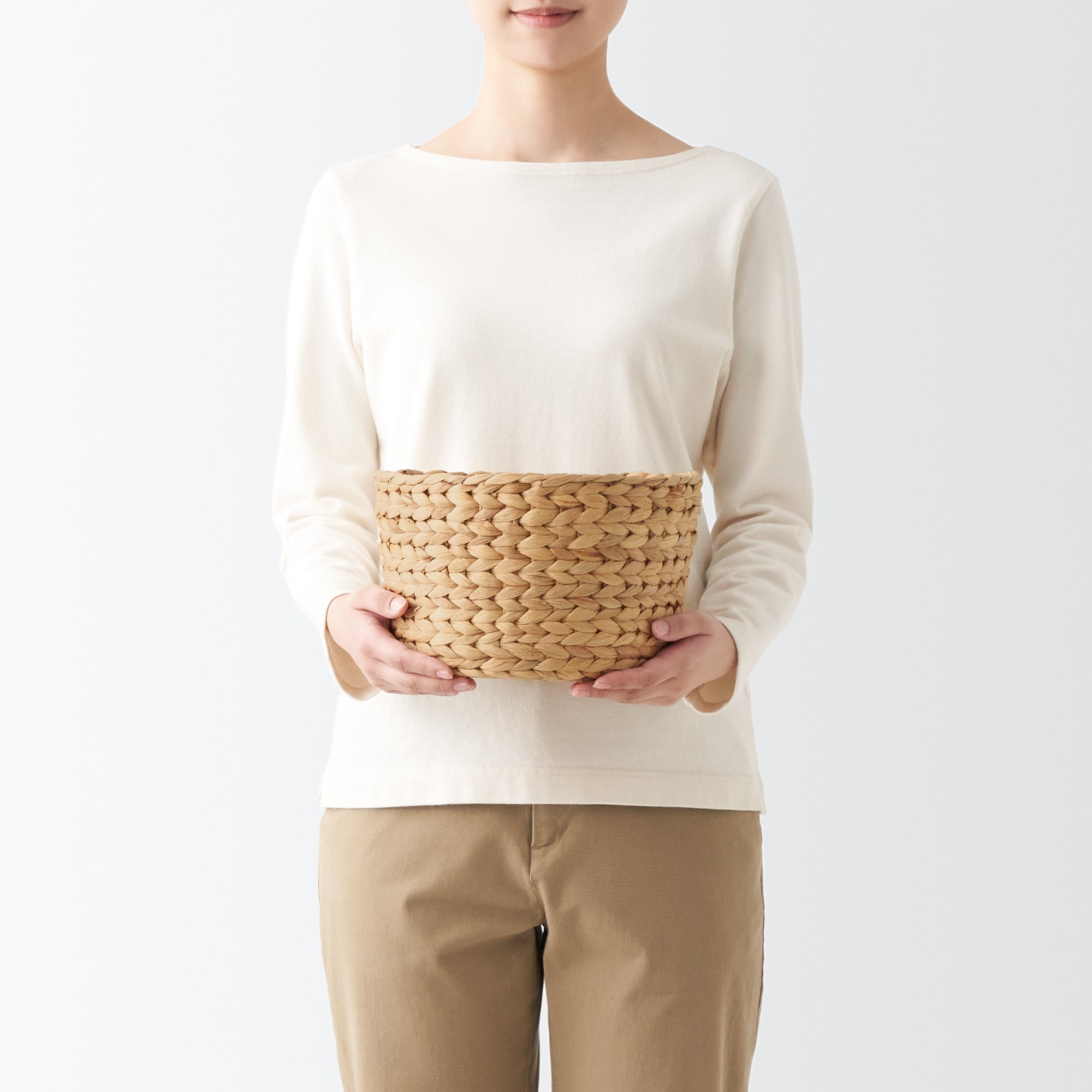 Water Hyacinth Basket - Round - Shallow Dia. 9.8 x H6.3 - Image 2