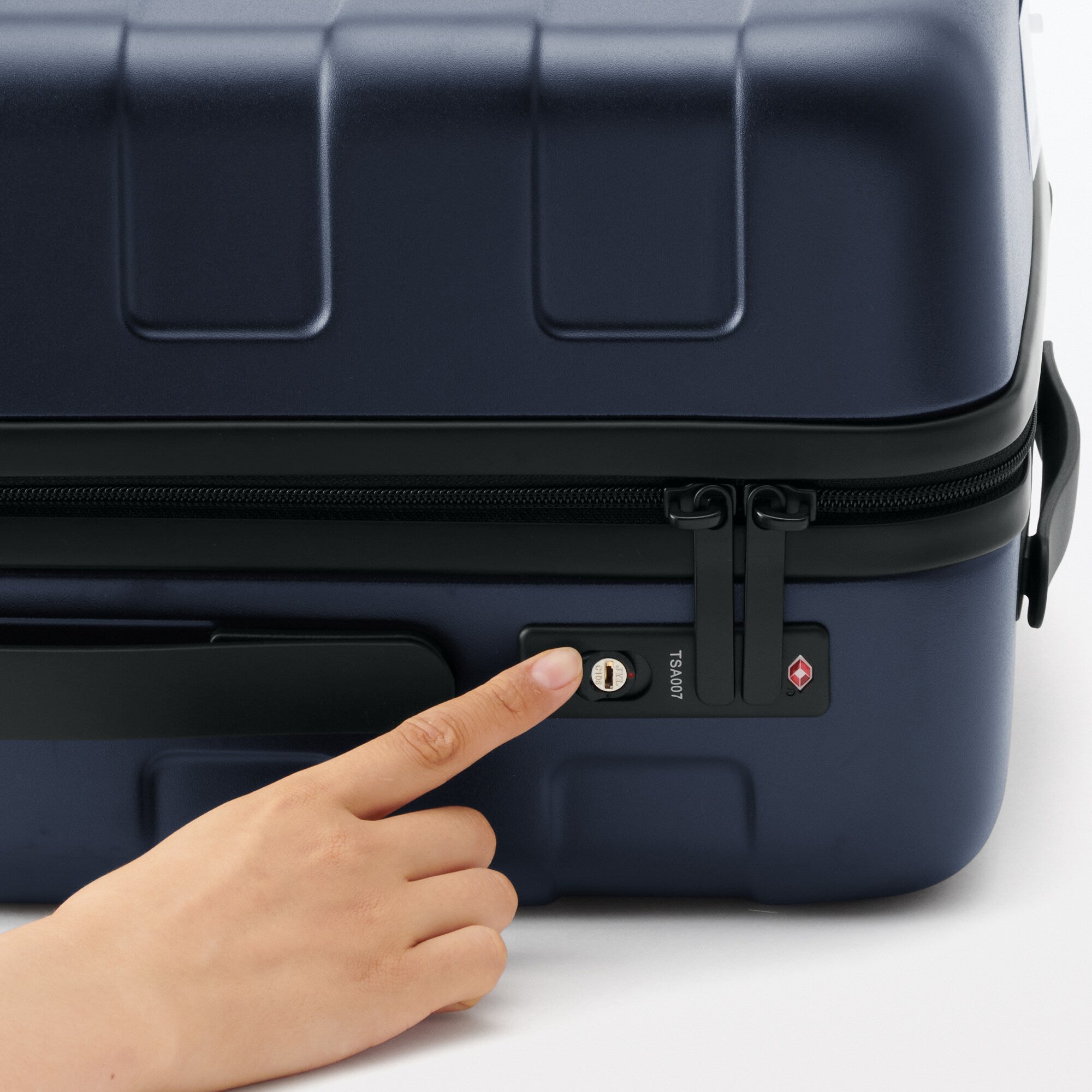 Adjustable Handle Hard Shell Suitcase 36L | Carry-On - Image 73
