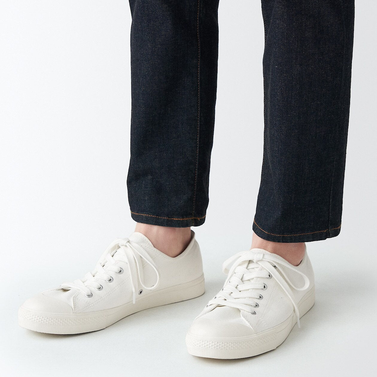 Organic Cotton Comfortable Water Repellent Sneakers - Image 2
