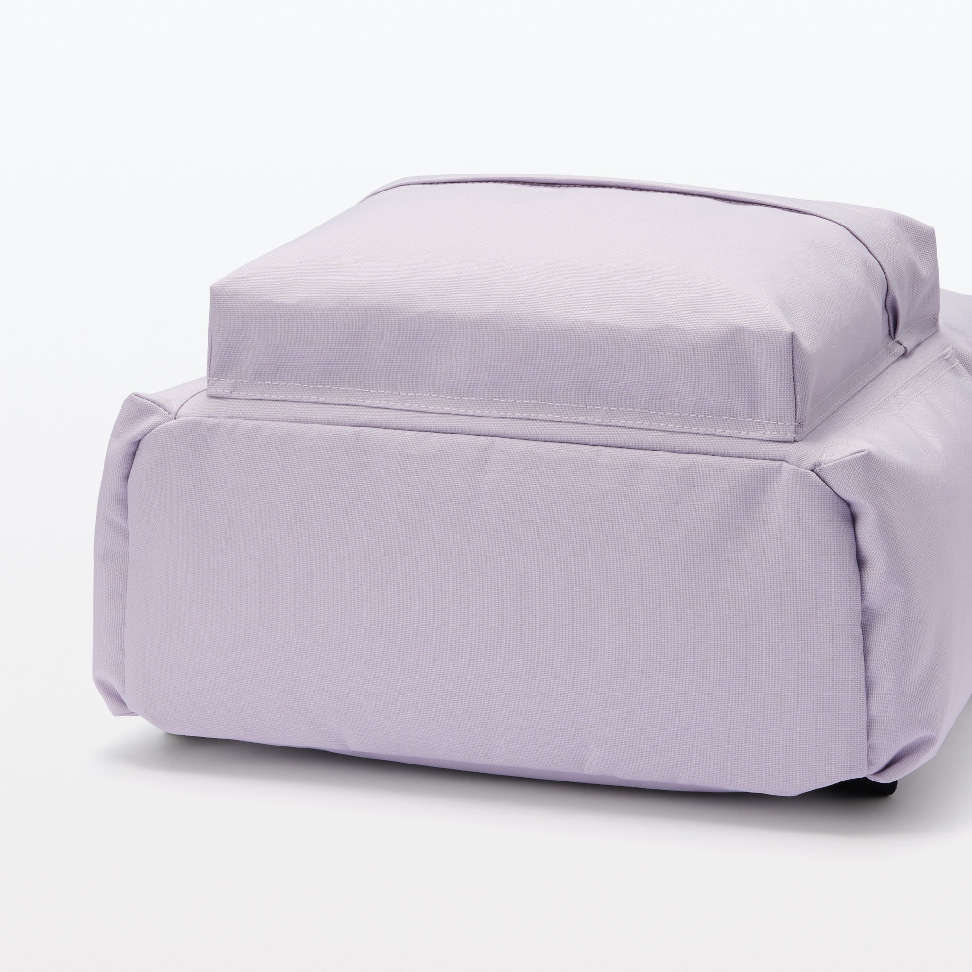 Less Tiring Water Repellent Backpack - Image 5