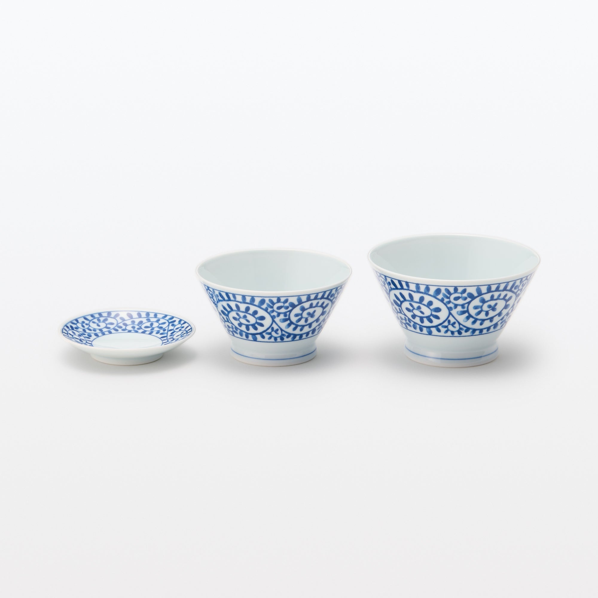 Hasami Ware Rice Bowl - Arabesque Pattern - Large - Image 10
