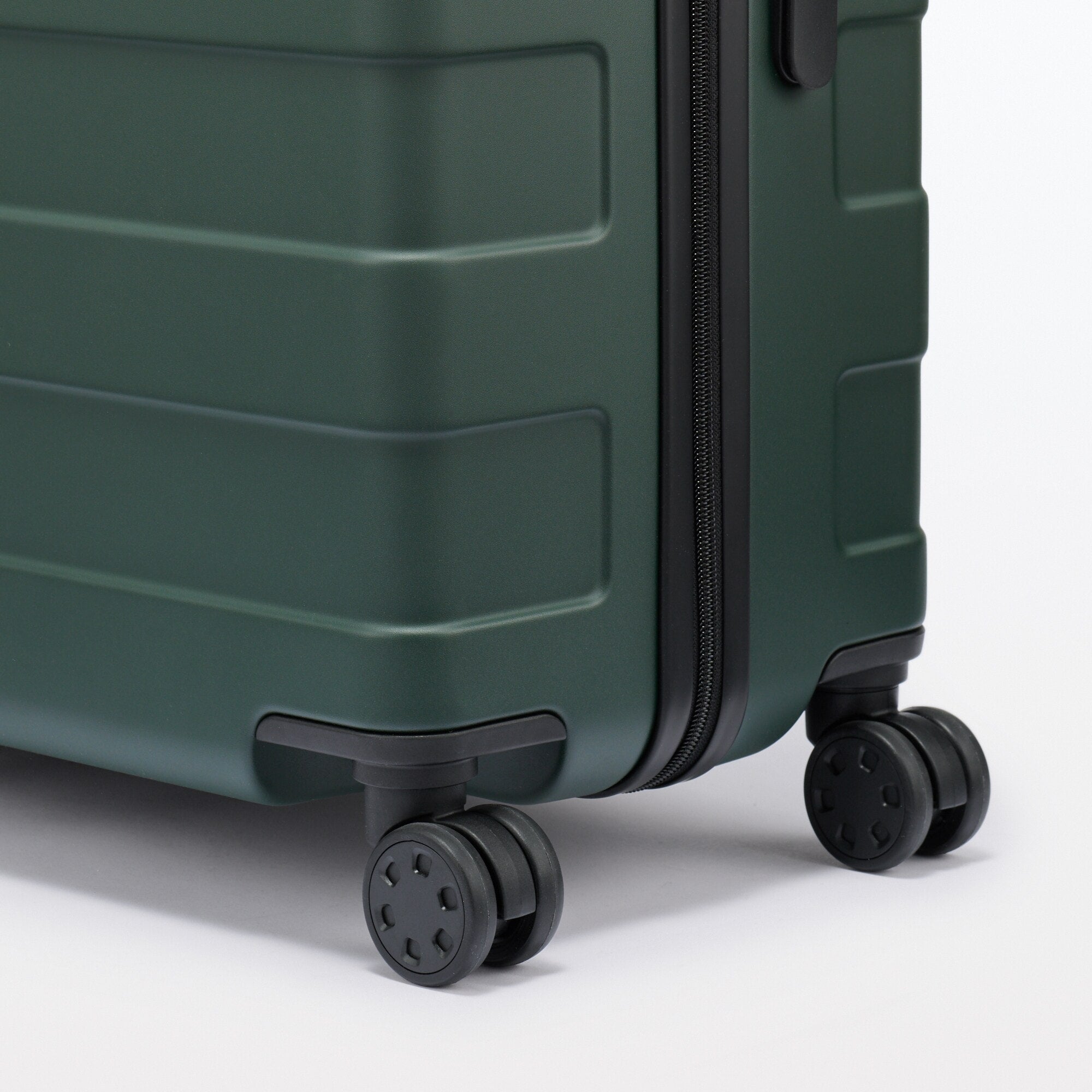 Adjustable Handle Hard Shell Suitcase 75L | Check-In - Image 29