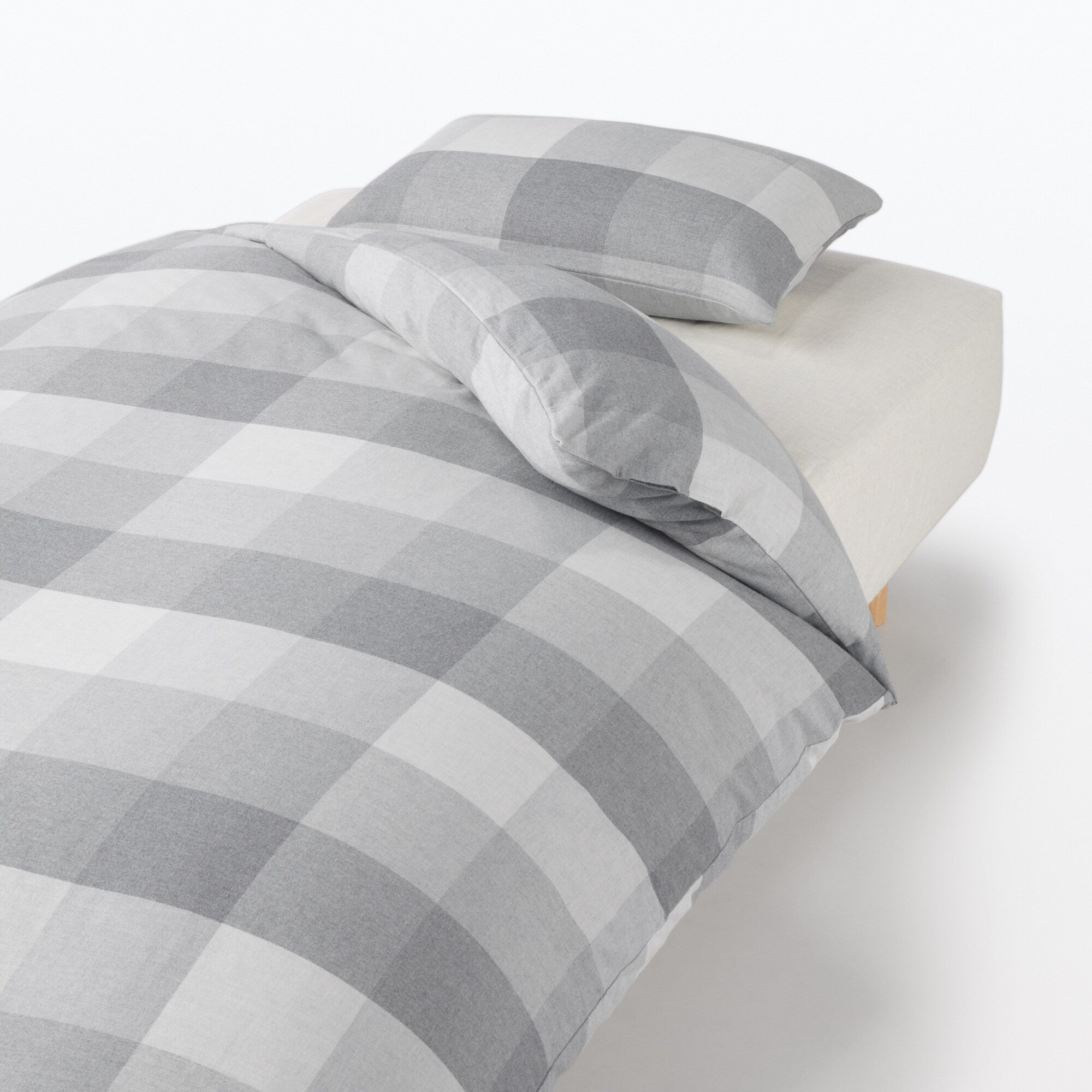 Cotton Flannel Patterned Pillowcase - Image 12