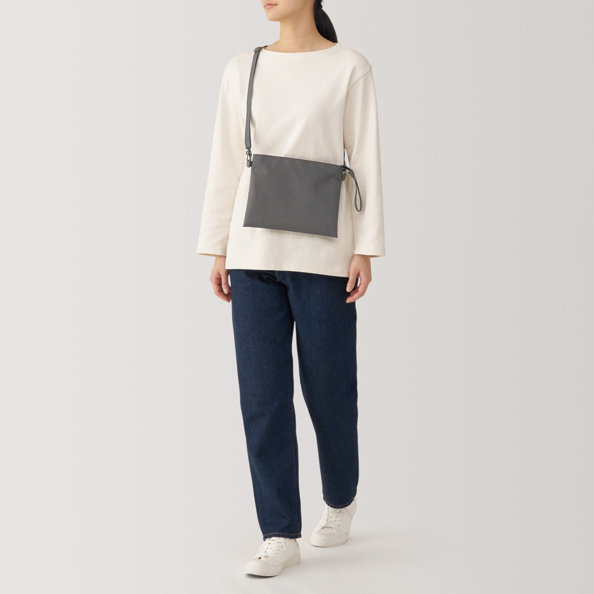 2-Way Water Repellent Sacoche - Image 17