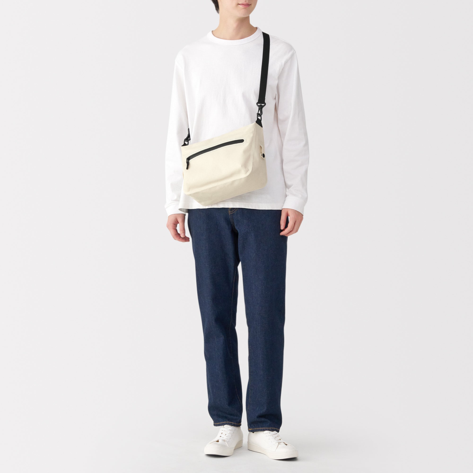 Water Resistant Welded Cotton Shoulder Bag - Image 8