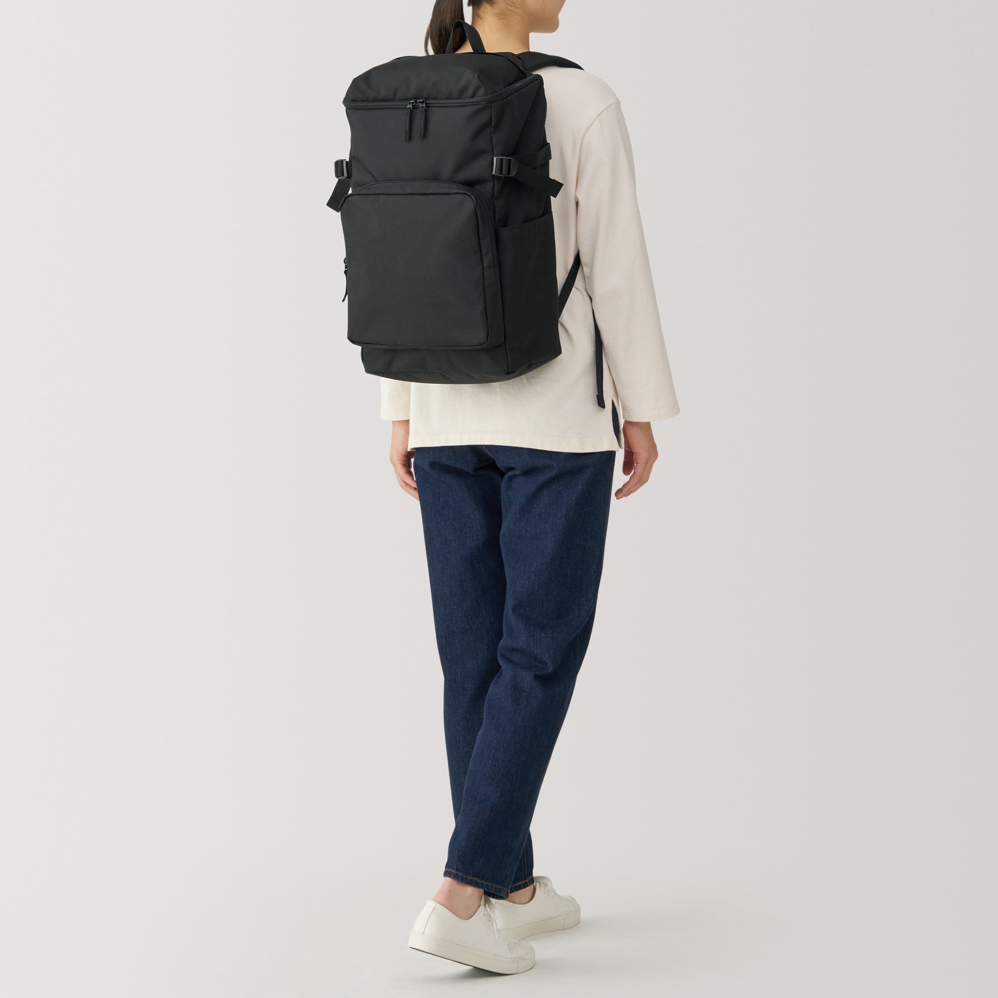 Less Tiring Water Repellent Toploader Backpack - Image 12