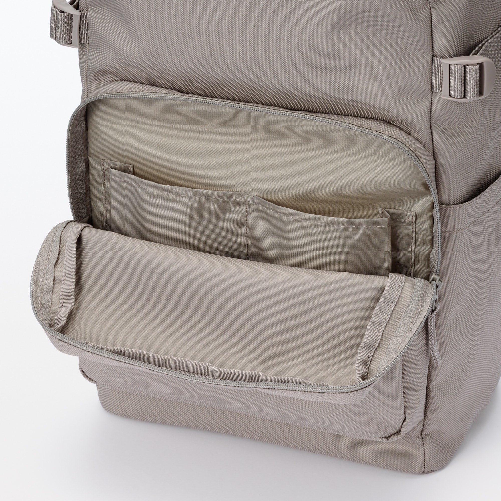 Less Tiring Water Repellent Toploader Backpack - Image 27