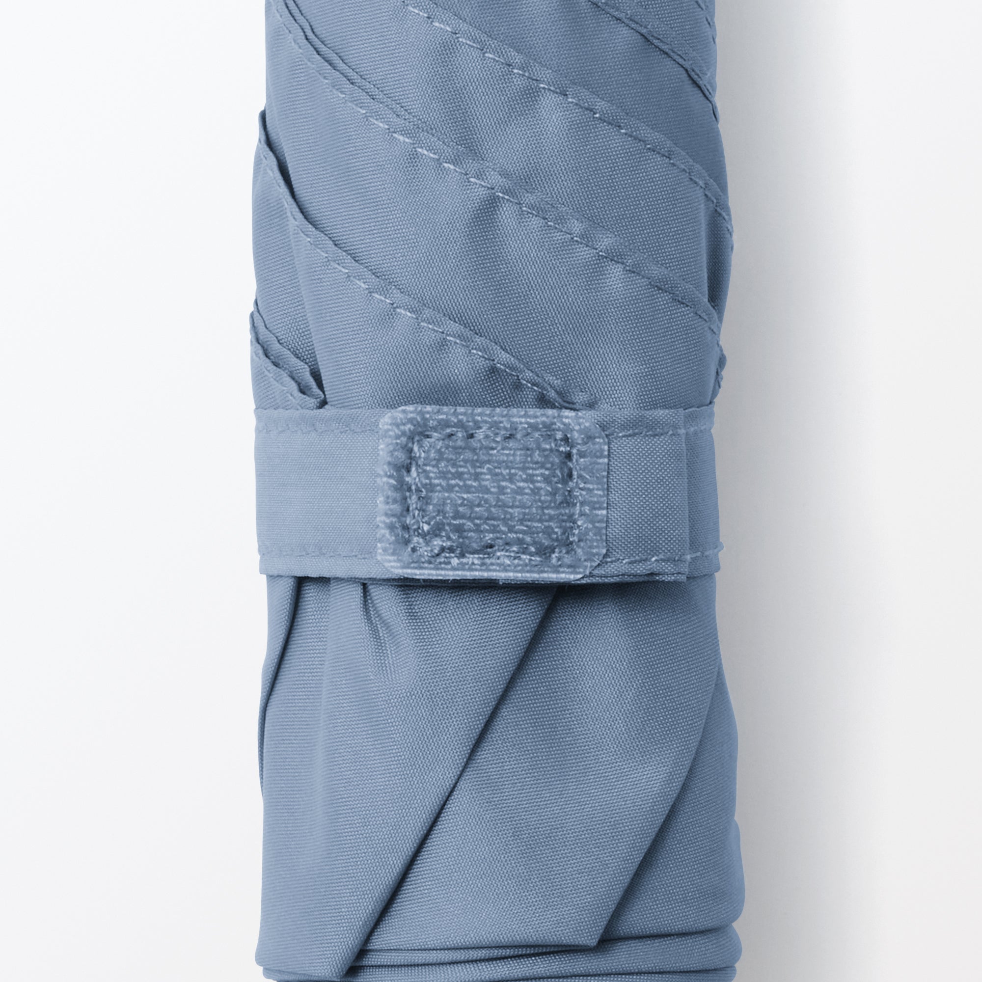 All-Weather Lightweight Foldable Umbrella - Image 4