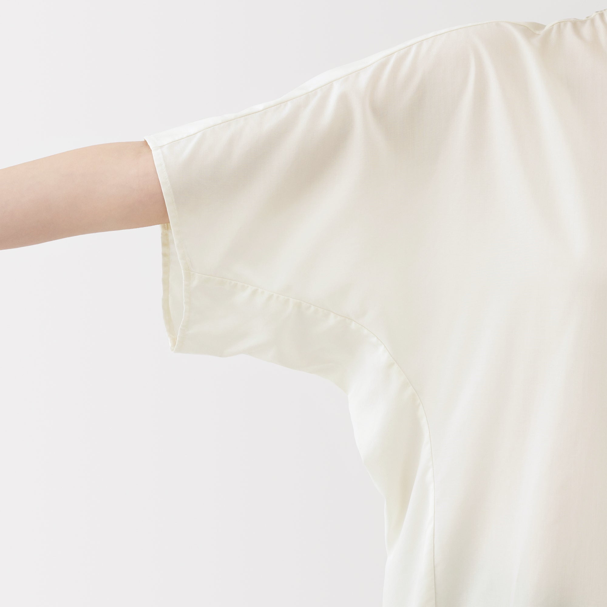 Lyocell Blend Half-Sleeve Blouse - Image 18